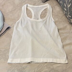 Swiftly cropped tank